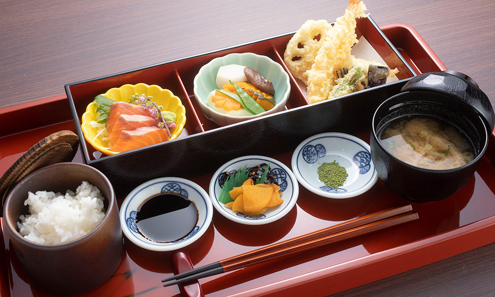松花堂弁当(参考写真)